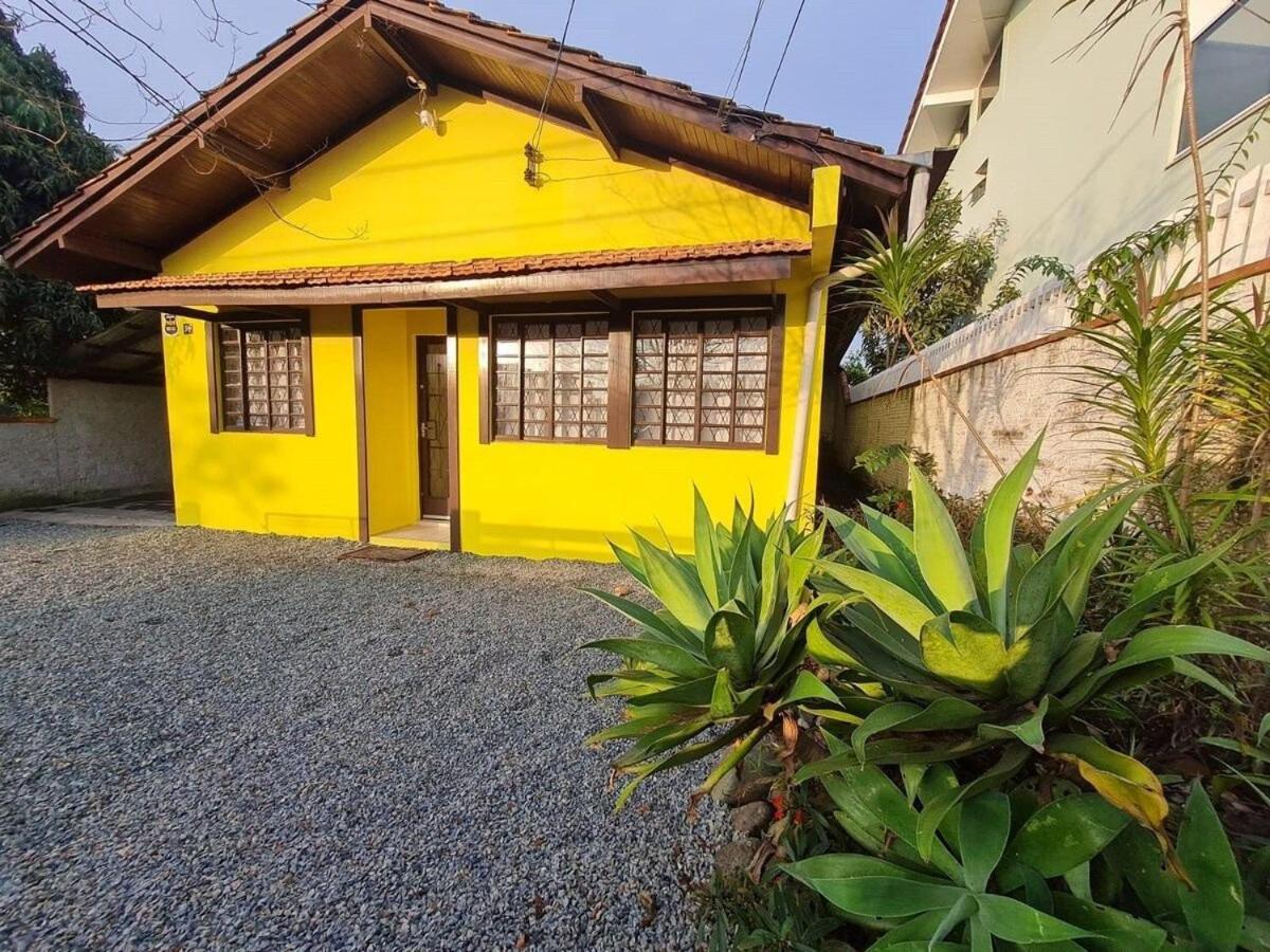 Rcm - Yellow House Holiday home Joinville
