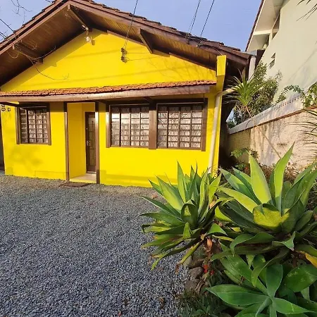 Rcm Vilas - Yellow House Joinville Exterior photo