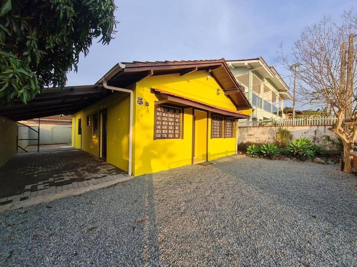 Rcm - Yellow House Сasa de vacaciones Joinville